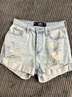Hollister High-Rise Mom Shorts Distressed Jean Shorts Waist 24